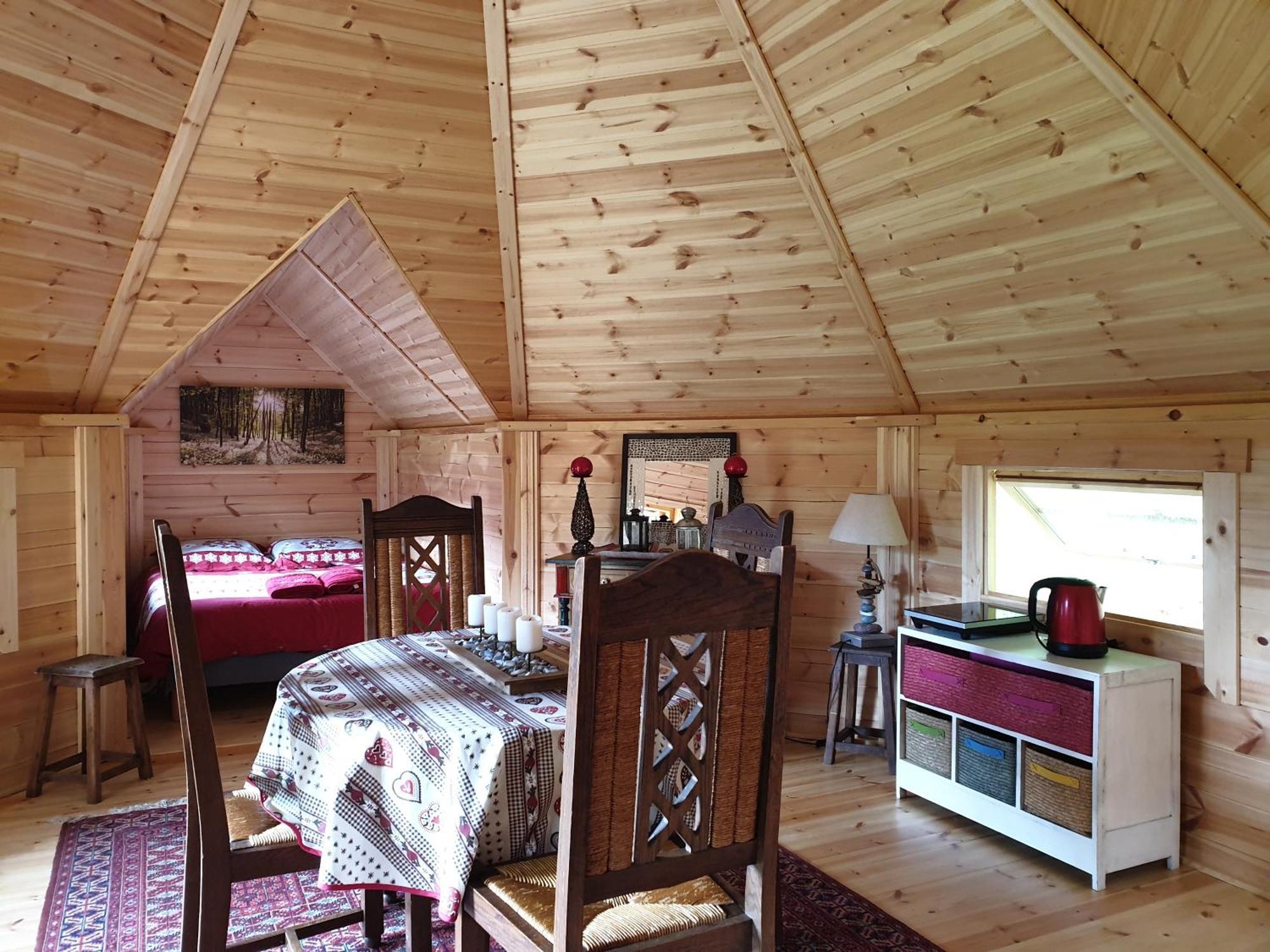 Отель White Wood Kota Nonville Экстерьер фото
